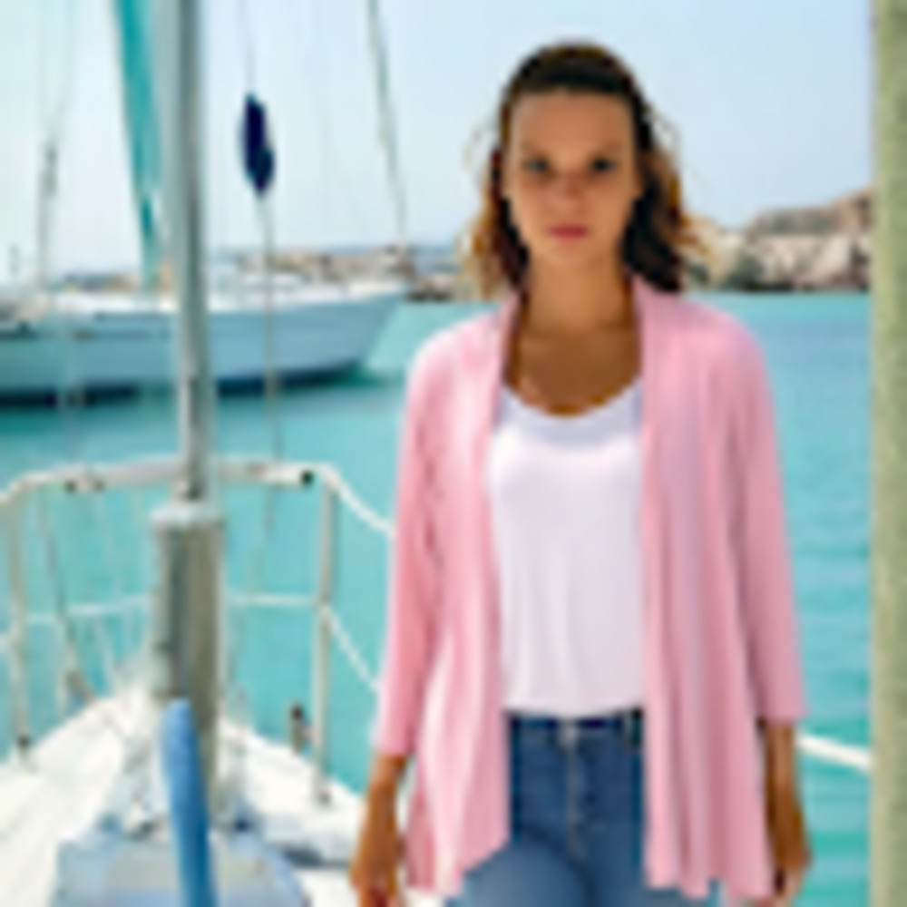 Meet your Posher, Caitlin